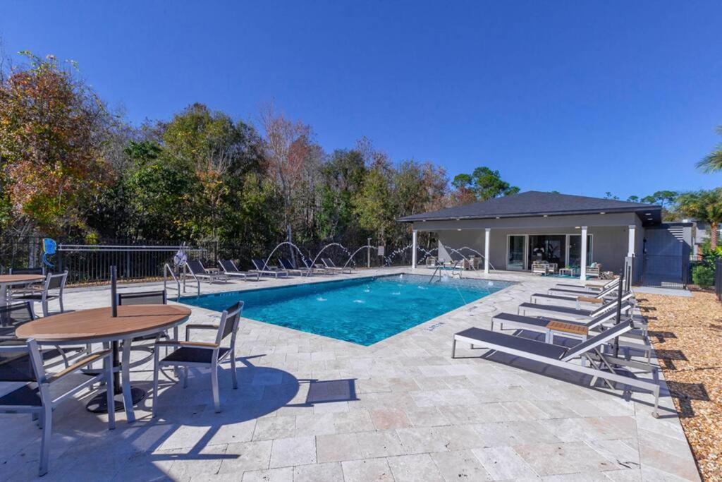 Beautiful Four Bedrooms Townhouse With Splash Pool At Le Reve Resort Kissimmee Kültér fotó