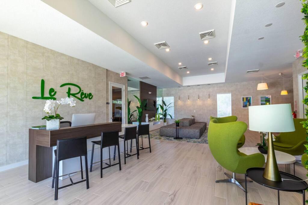 Beautiful Four Bedrooms Townhouse With Splash Pool At Le Reve Resort Kissimmee Kültér fotó