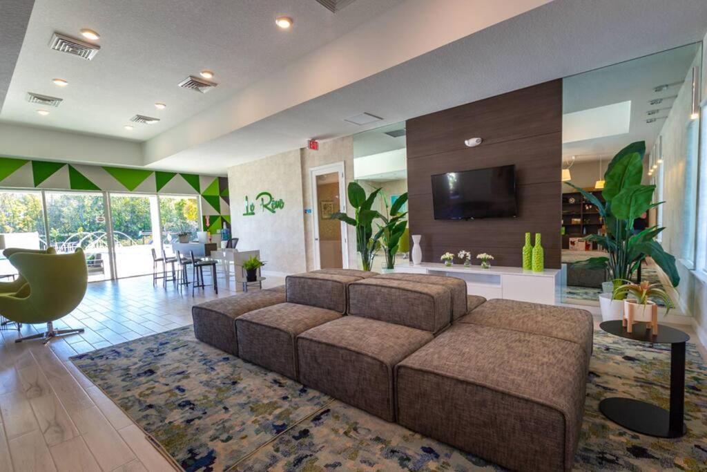 Beautiful Four Bedrooms Townhouse With Splash Pool At Le Reve Resort Kissimmee Kültér fotó