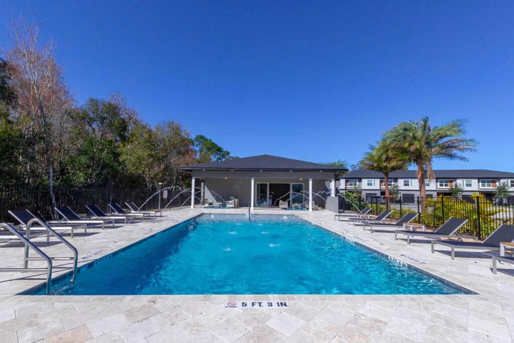Beautiful Four Bedrooms Townhouse With Splash Pool At Le Reve Resort Kissimmee Kültér fotó
